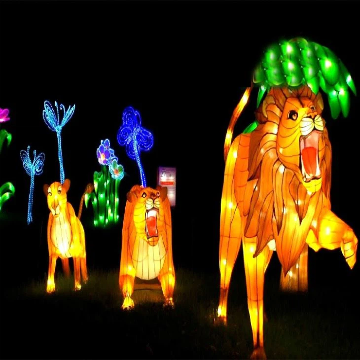 Christmas Decoration Display Outdoor Lantern Festival Silk Cloth Chinese Lanterns