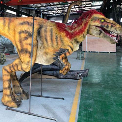 Elusuuruses dinosauruste kostüüm